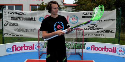 5 Floorball sticks that can't be missed at school!