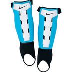 Chrániče holení Nike T90 CHARGE