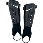 Chrániče NIKE PARK SHIELD