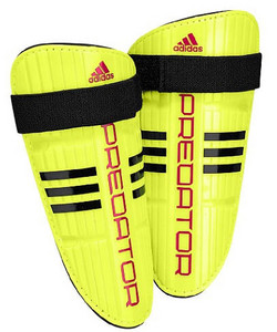 Chrániče adidas Predator Lite