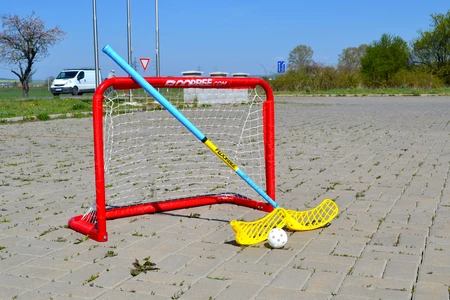 FLOORBEE Douglas 32 STREET set Floorball schläger + kostenlose zusätzliche Kelle