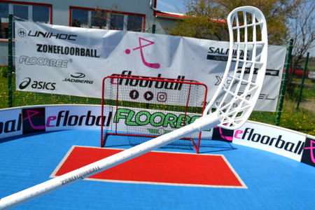 Zone floorball MAKER AIR Ultralight 28 ice white Florbalová hokejka