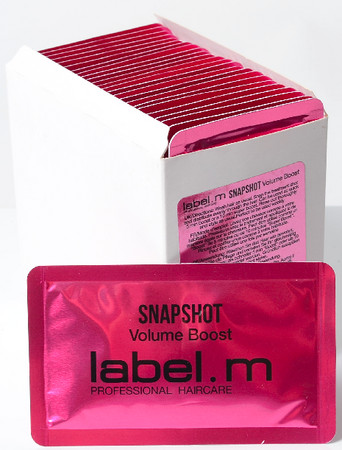 label.m Snapshot Volume Boost starke Behandlung für Volumen und Dichte
