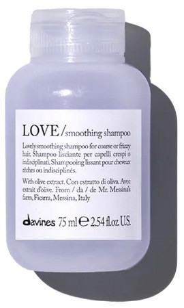 Davines Essential Haircare Love Smoothing Shampoo Beruhigendes Shampoo für krauses oder widerspenstiges Haar