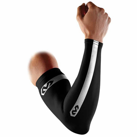McDavid 6566 Reflective Compression Arm Sleeves / Pair compression sleeve on the hands