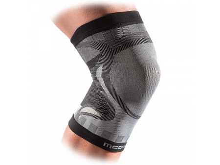 McDavid 5140 Freelastics Knee Sleeve 4-way seamless elastic Ortéza na koleno