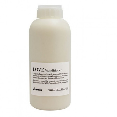 Davines Essential Haircare Love Curl Conditioner conditioner for curly and wavy hair