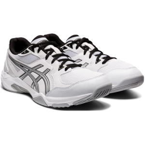 Indoor shoes