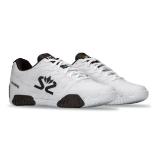 Indoor shoes