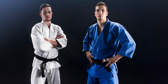 Jak vybrat správné kimono pro bojové sporty: Praktický průvodce