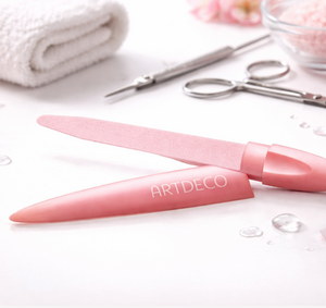 Maniküre und Nagelfeilen