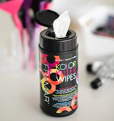 Reinigungstücher und Schutzmittel