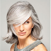 Šedivé vlasy nie sú chybou na kráse