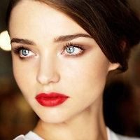 Tipy na slávnostné líčenie, tento rok zažiarite!