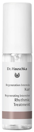 Dr.Hauschka Regenerating Intensive Rhythmic Treatment péče pro náročnou a zralou pleť během klimaktéria