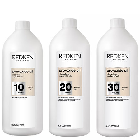 Redken Blonde IQ Pro-Oxide Oil Developer olejový oxidant pro přesné zesvětlení vlasů