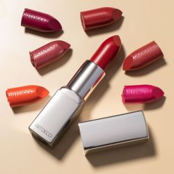 Make-up na rty Artdeco